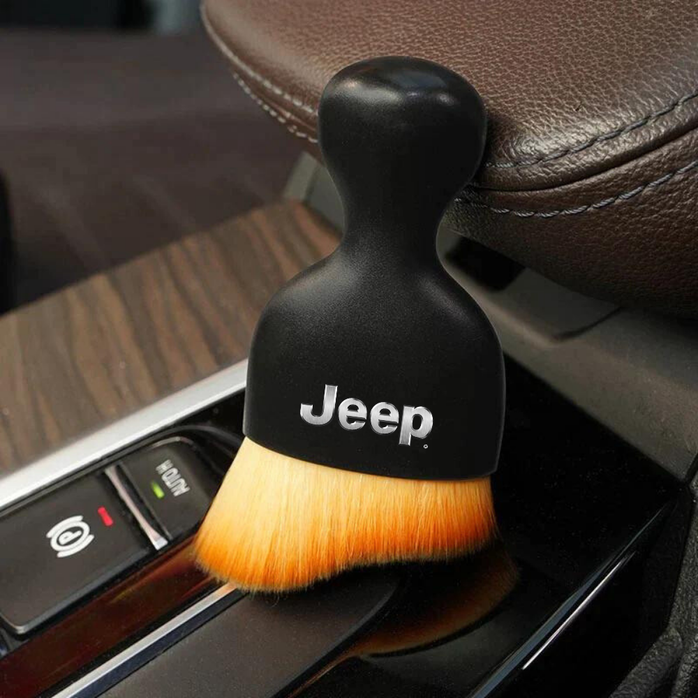 D80 PRO – Precision detailing brush with your Car's Logo