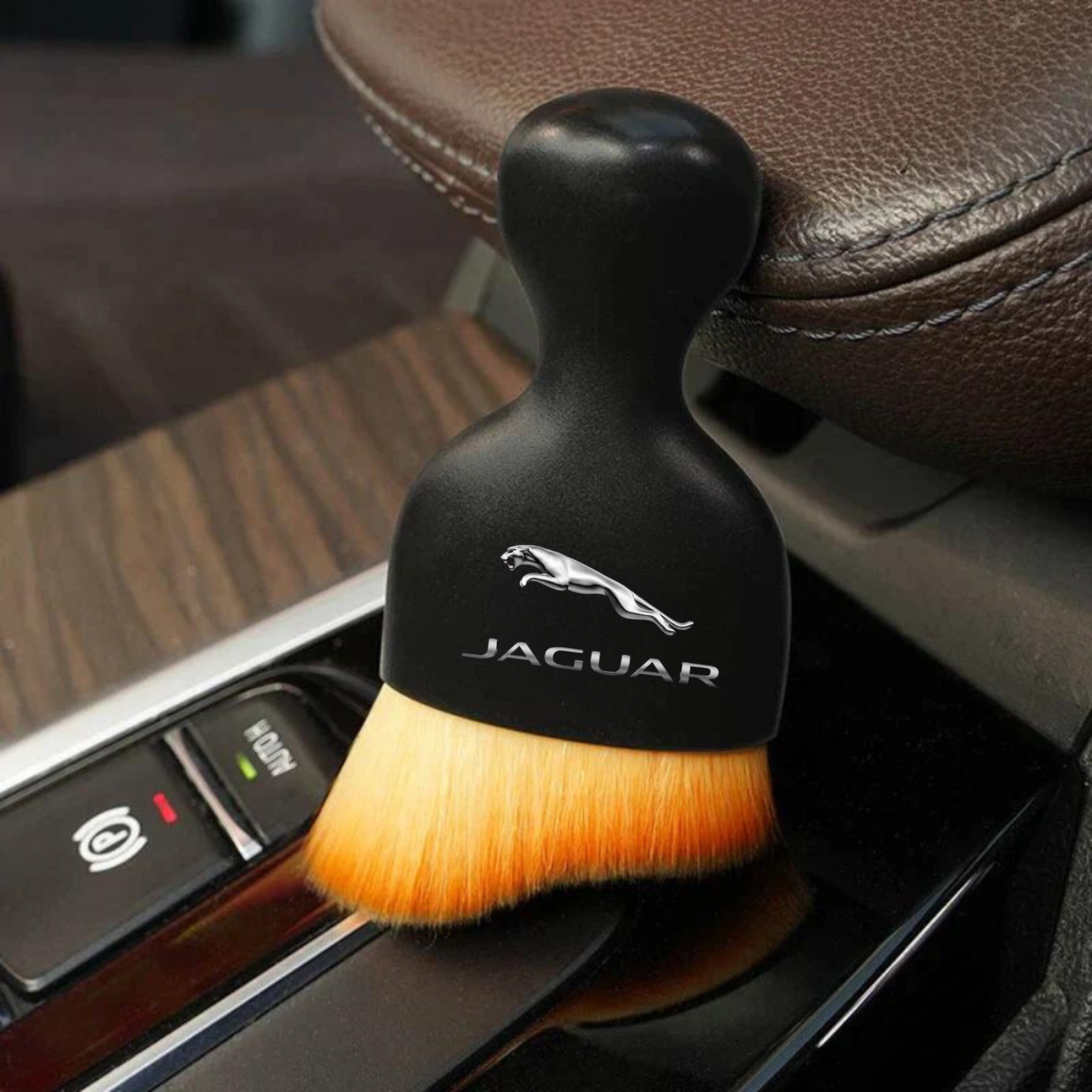 D80 PRO – Precision detailing brush with your Car's Logo